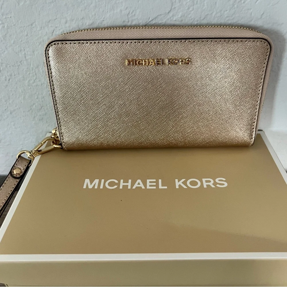 Michael Kors Jet Set Travel Zip Around Rose Gold Phone Wallet Wristlet Case - Picture 3 of 8